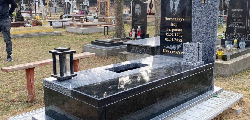 Як продовжити життя пам’ятника: секрети догляду від Star Granit