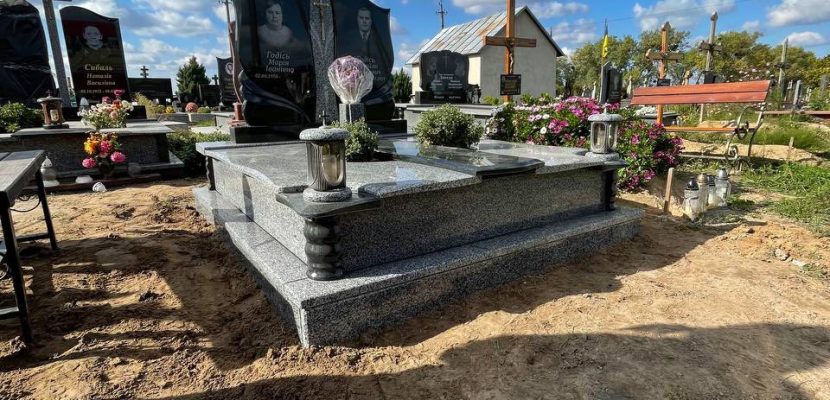 Чи надаєте ви послуги встановлення пам’ятників у Львові?