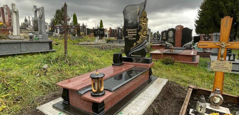 Федорів день: як вшанувати пам’ять предків гідним гранітним пам’ятником