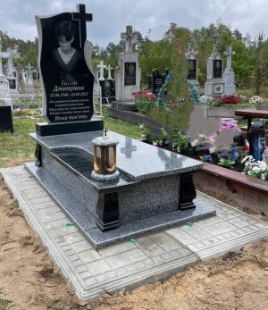 Одинарні пам’ятники