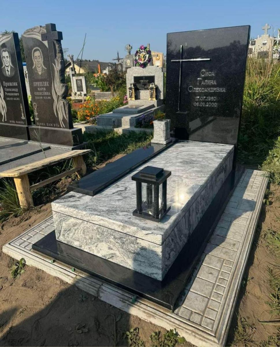 Європейський одинарний пам'ятник №13