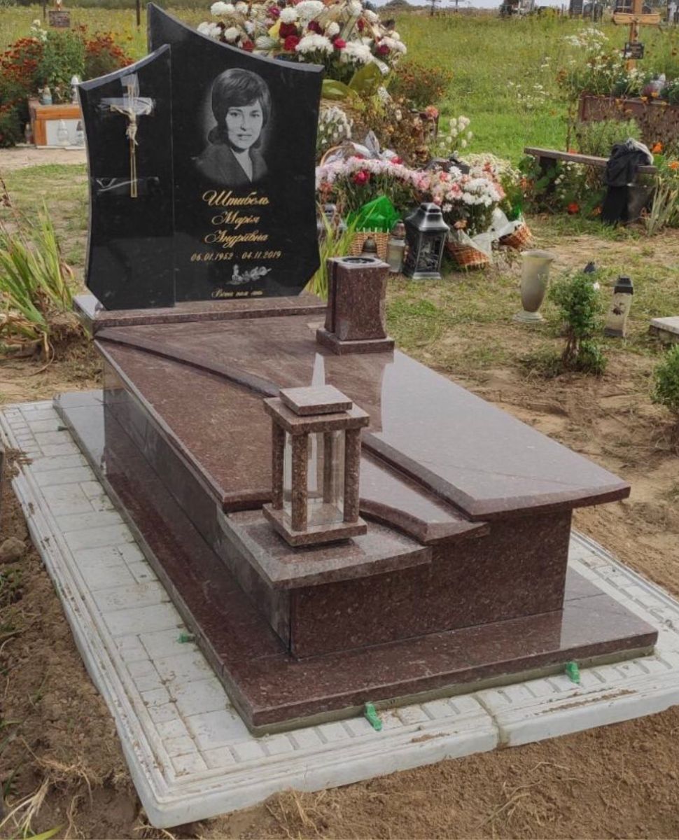 Одинарний пам'ятник №2