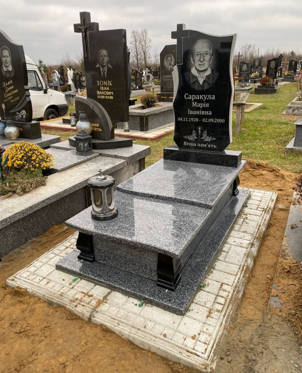 Одинарний пам'ятник №22