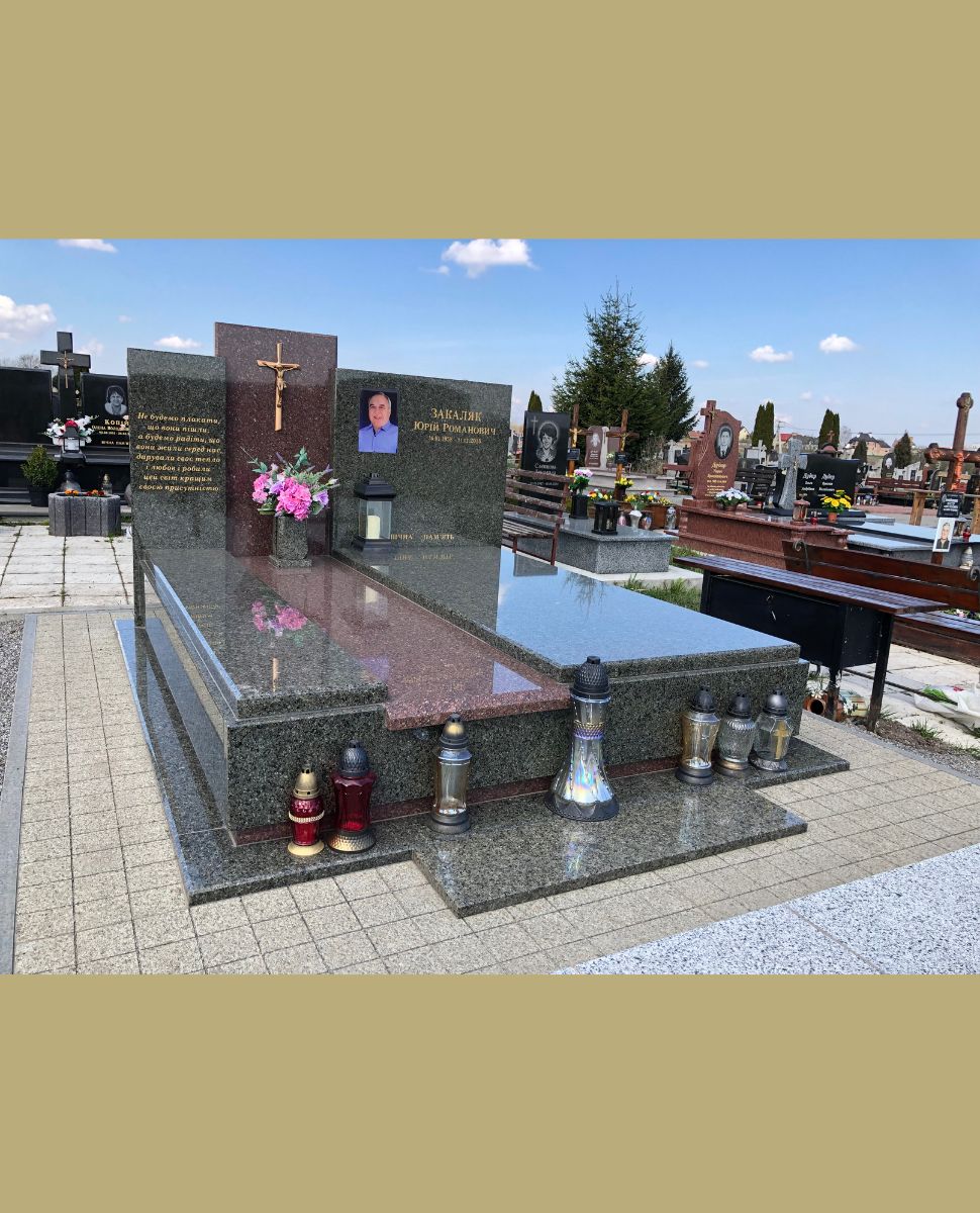 Подвійний європейський пам'ятник №4