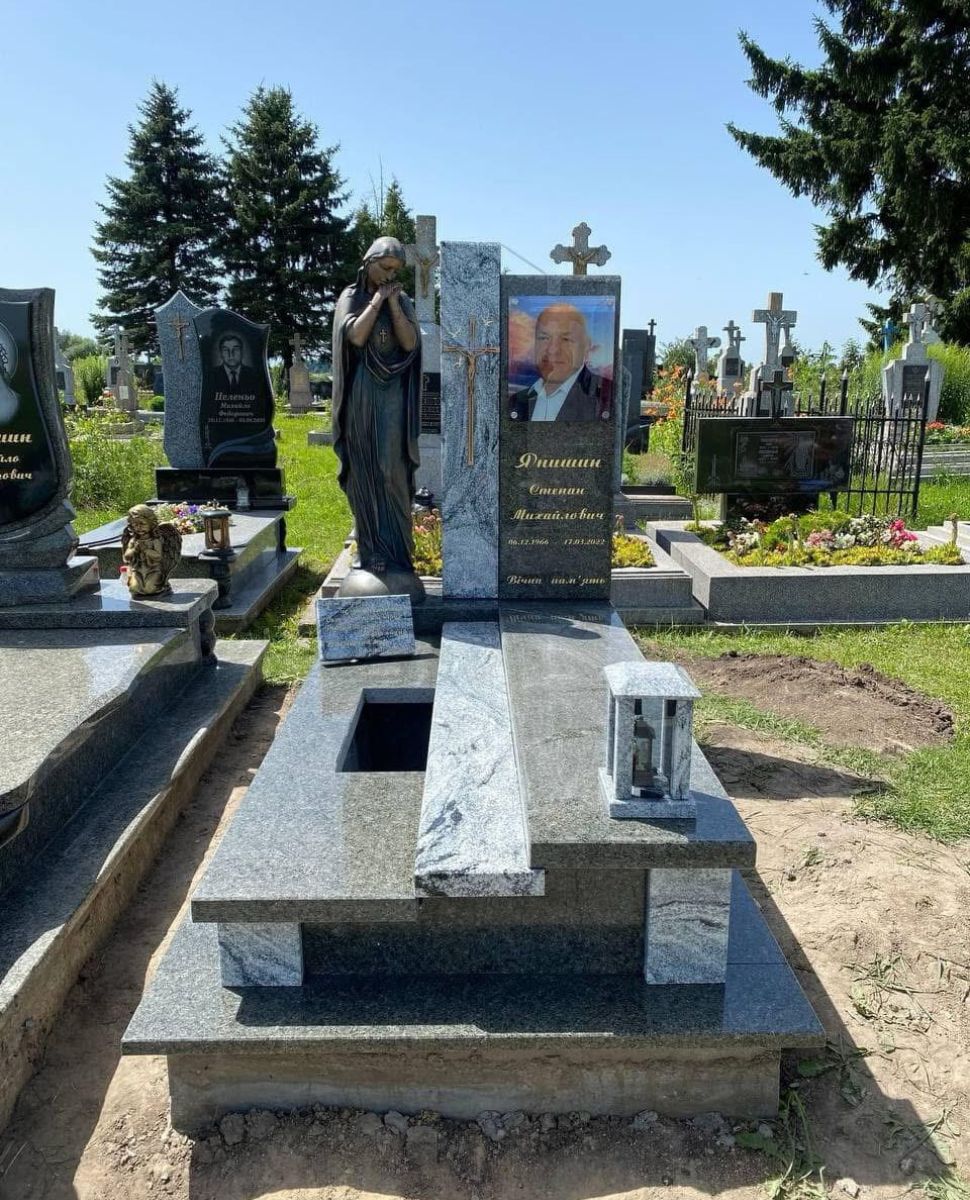 Європейський одинарний пам'ятник №8